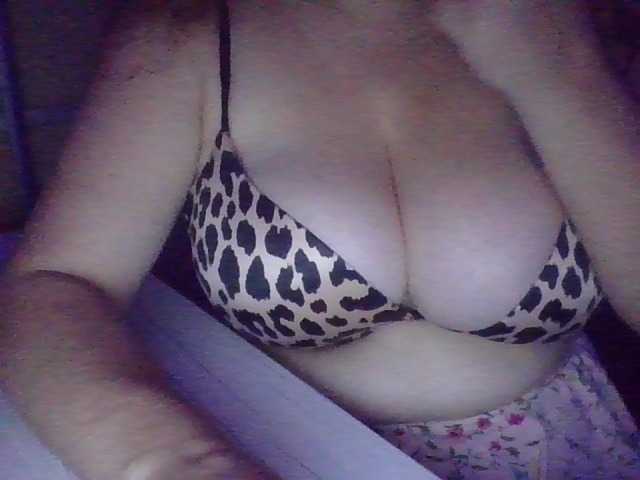 Marshaa, en directo ahora en BongaCams