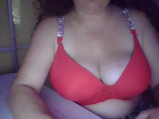 BigboobsM live cam preview