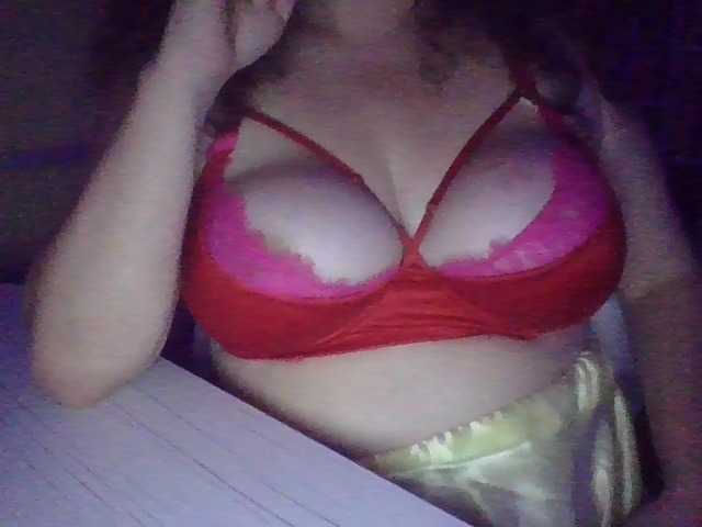 BigboobsM live cam preview