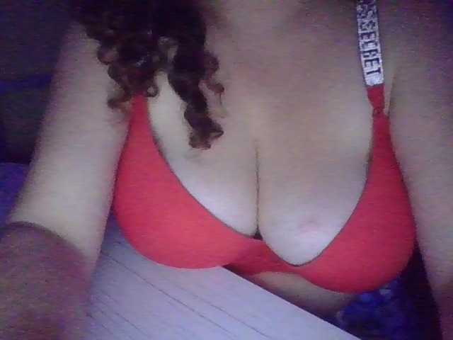 BigboobsM live cam preview