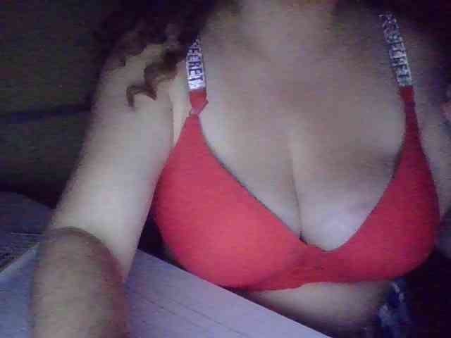 BigboobsM webcam