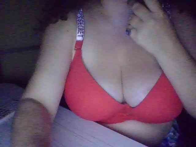 BigboobsM webcam