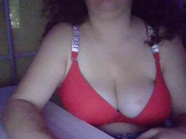 BigboobsM webcam