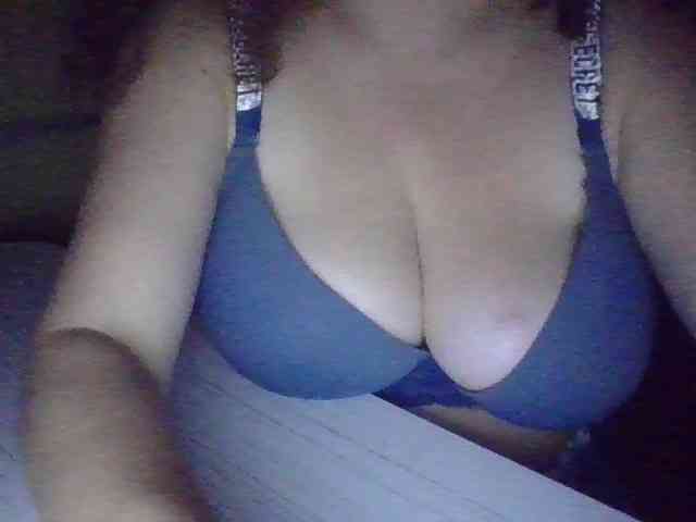 BigboobsM webcam