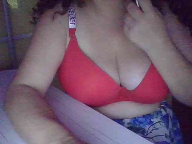 BigboobsM webcam