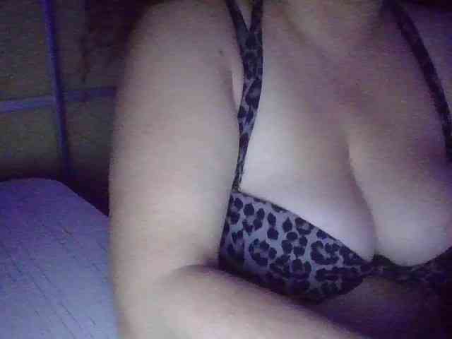 BigboobsM webcam