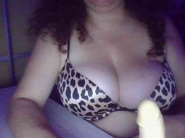 BigboobsM webcam