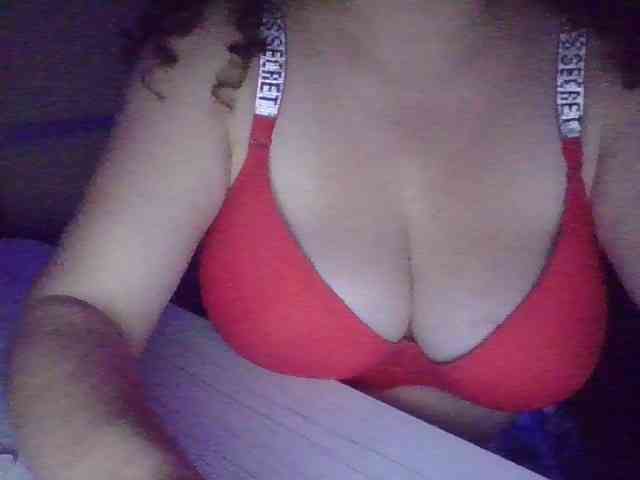 BigboobsM webcam