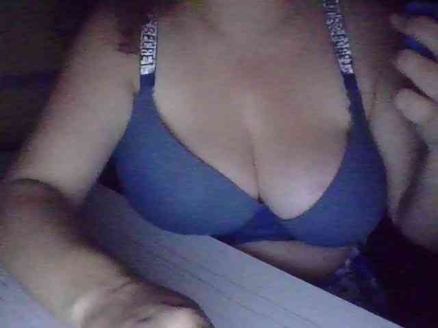 BigboobsM webcam