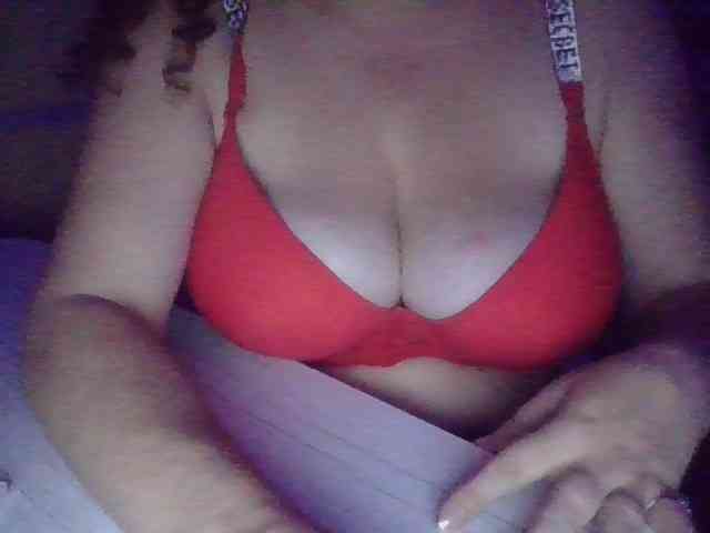 BigboobsM webcam