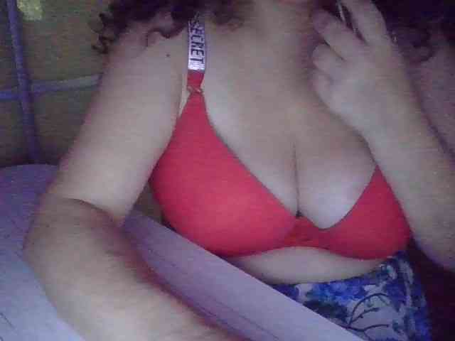 BigboobsM webcam