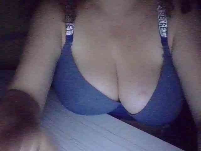 BigboobsM webcam