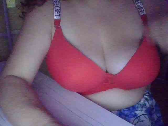 BigboobsM webcam