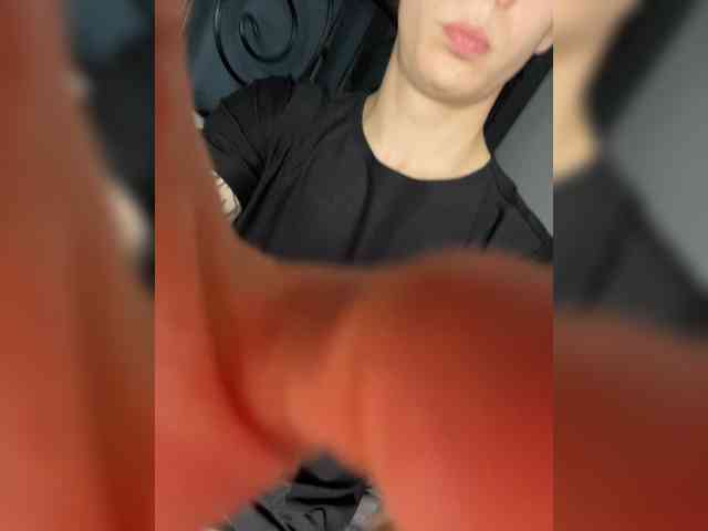 13kissme13