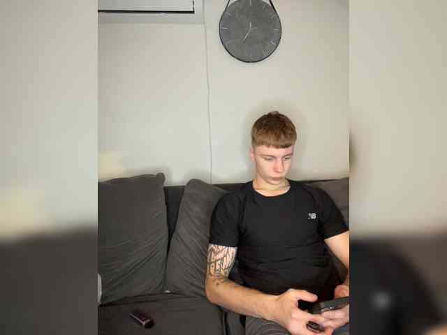 13kissme13 webcam