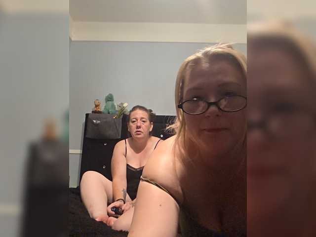 Busty01473Redheadfire86 live cam on BongaCams