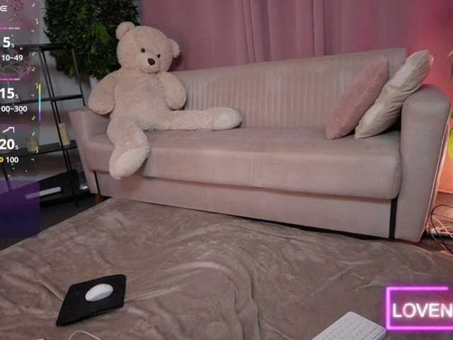 PreggoPrincess live cam on BongaCams