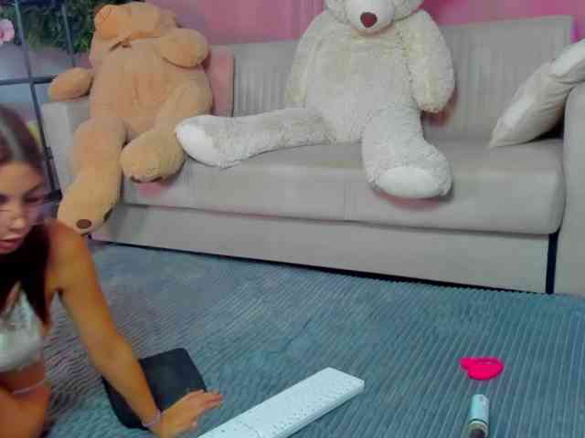 PreggoPrincess webcam