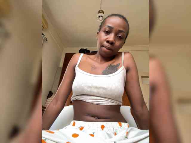 Sexxypie1 webcam