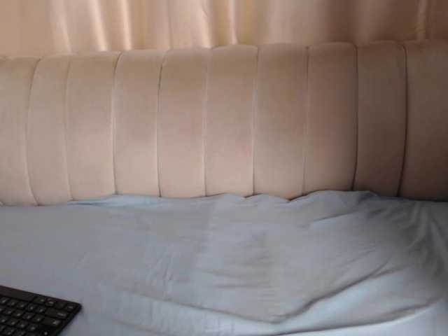 Curvyluxe20 live cam