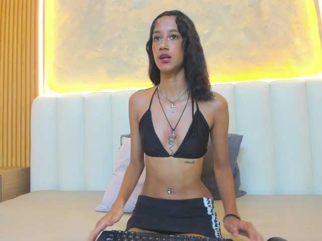 lulufuller live cam on BongaCams