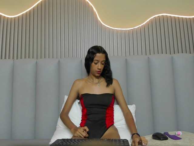 lulufuller live cam on BongaCams
