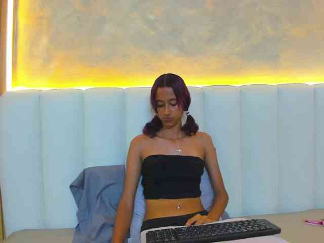 lulufuller's live room