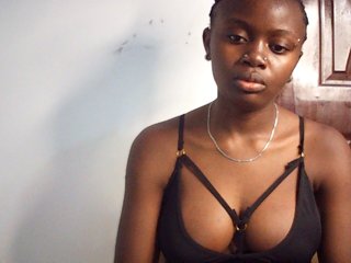 PreggoBeauty's Live Webcam