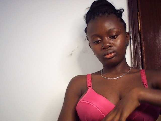 PreggoBeauty live cam on BongaCams