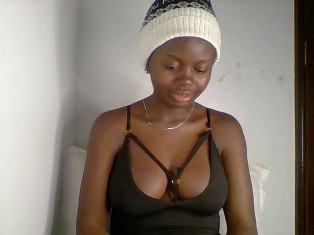 PreggoBeauty live cam on BongaCams