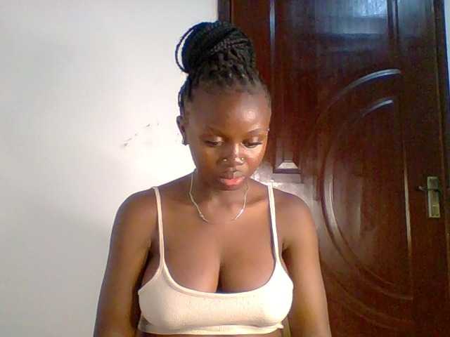 PreggoBeauty live cam on BongaCams