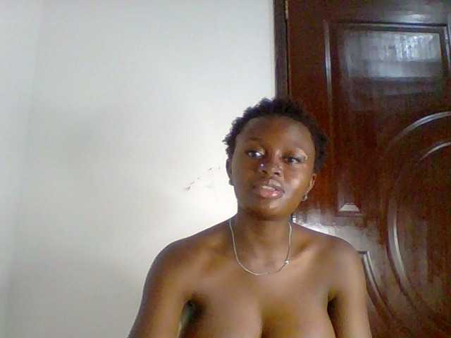 PreggoBeauty live cam on BongaCams