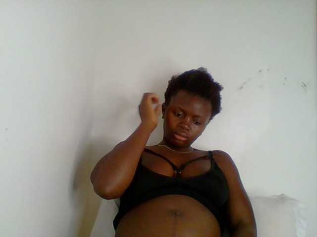 PreggoBeauty live cam on BongaCams
