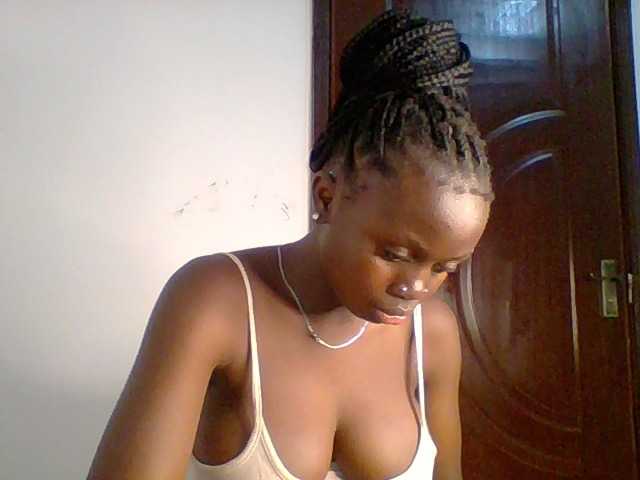 PreggoBeauty live cam on BongaCams