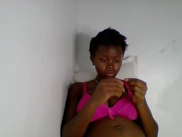 PreggoBeauty live cam on BongaCams