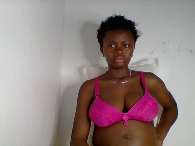 PreggoBeauty live cam on BongaCams