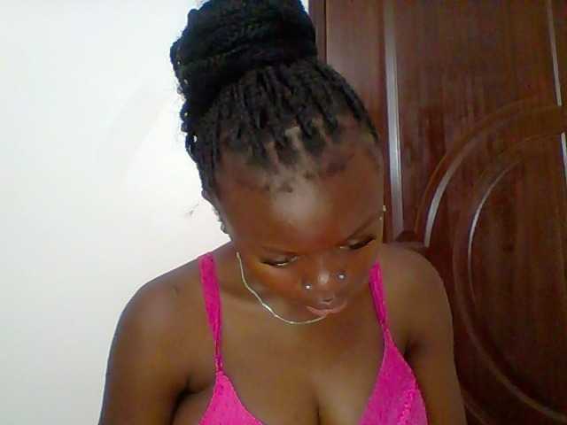 PreggoBeauty live cam on BongaCams