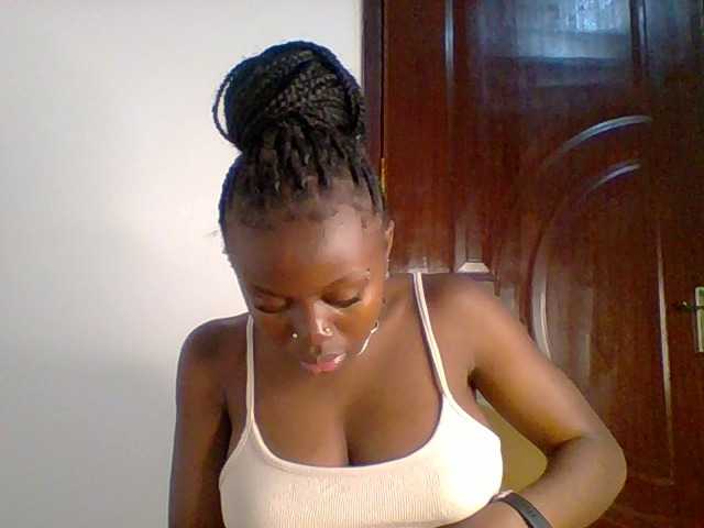 PreggoBeauty live cam on BongaCams