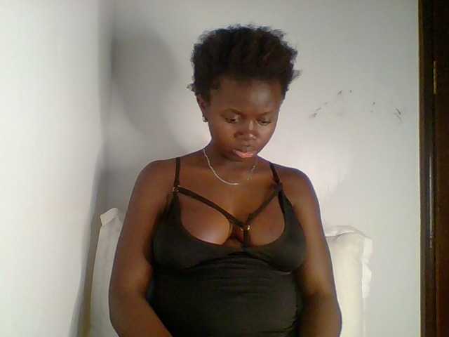 PreggoBeauty live cam on BongaCams