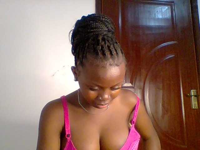 PreggoBeauty live cam on BongaCams