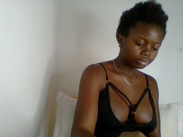 PreggoBeauty live cam on BongaCams