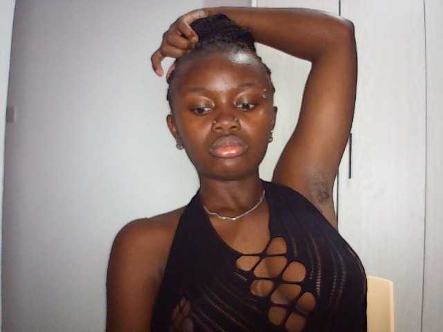 PreggoBeauty live cam on BongaCams