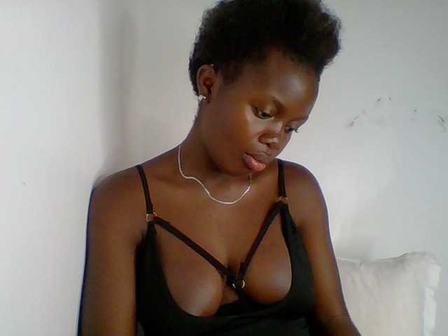 PreggoBeauty live cam on BongaCams