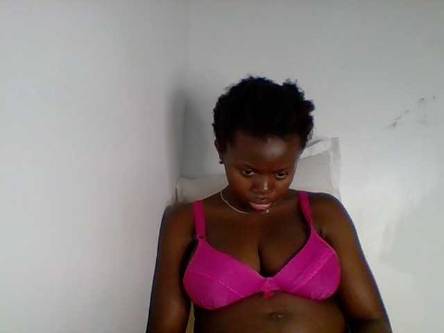 PreggoBeauty live cam on BongaCams