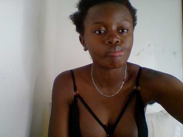 PreggoBeauty live cam on BongaCams