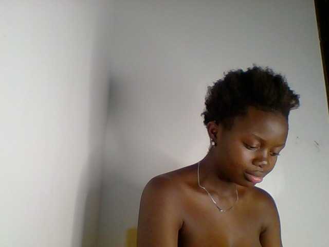 PreggoBeauty live cam on BongaCams