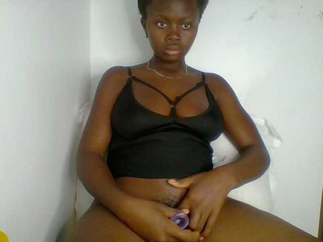 PreggoBeauty live cam on BongaCams