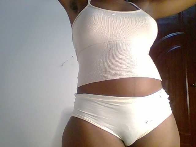 PreggoBeauty live cam on BongaCams
