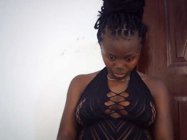PreggoBeauty live cam on BongaCams