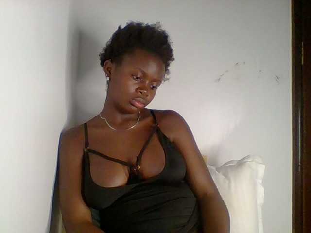 PreggoBeauty live cam on BongaCams